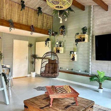 Jungle Style Lodge With Jacuzzi ,Sauna And Garden Near Amsterdam Vijfhuizen Buitenkant foto