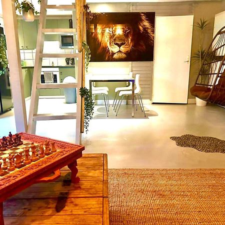 Jungle Style Lodge With Jacuzzi ,Sauna And Garden Near Amsterdam Vijfhuizen Buitenkant foto