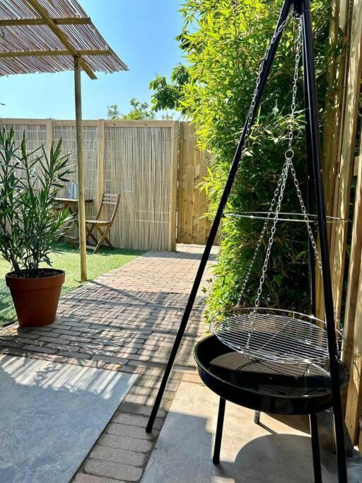 Jungle Style Lodge With Jacuzzi ,Sauna And Garden Near Amsterdam Vijfhuizen Buitenkant foto