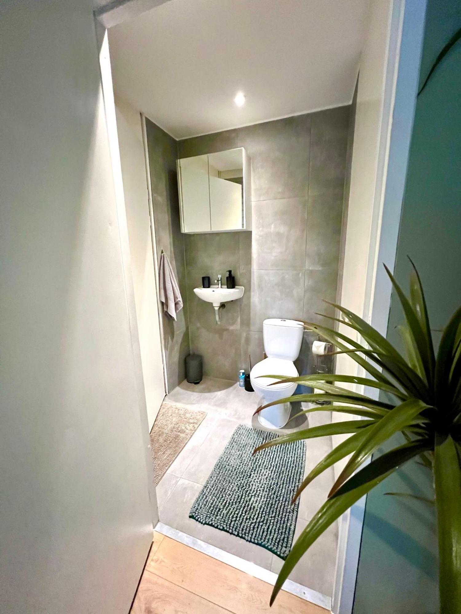 Jungle Style Lodge With Jacuzzi ,Sauna And Garden Near Amsterdam Vijfhuizen Buitenkant foto